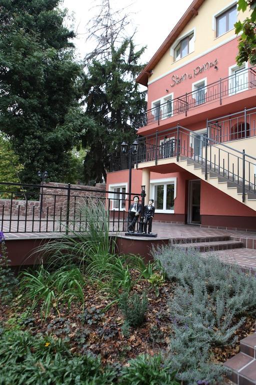 Bed and Breakfast Stan és Panzió Balatonalmádi Exterior foto