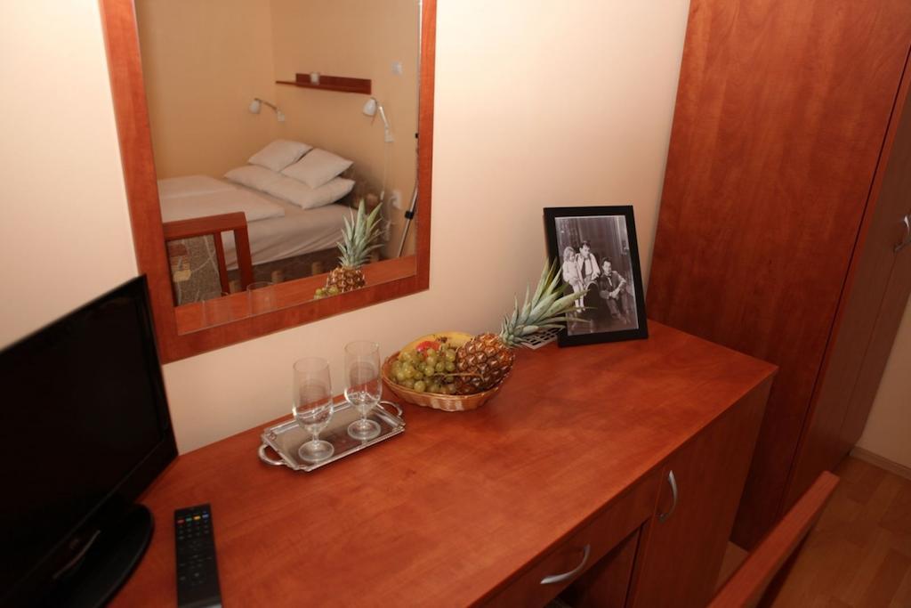 Bed and Breakfast Stan és Panzió Balatonalmádi Habitación foto